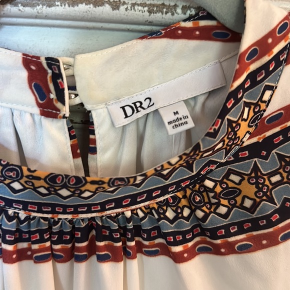 Beautiful boho sleeveless blouse, size Medium - Picture 2 of 5